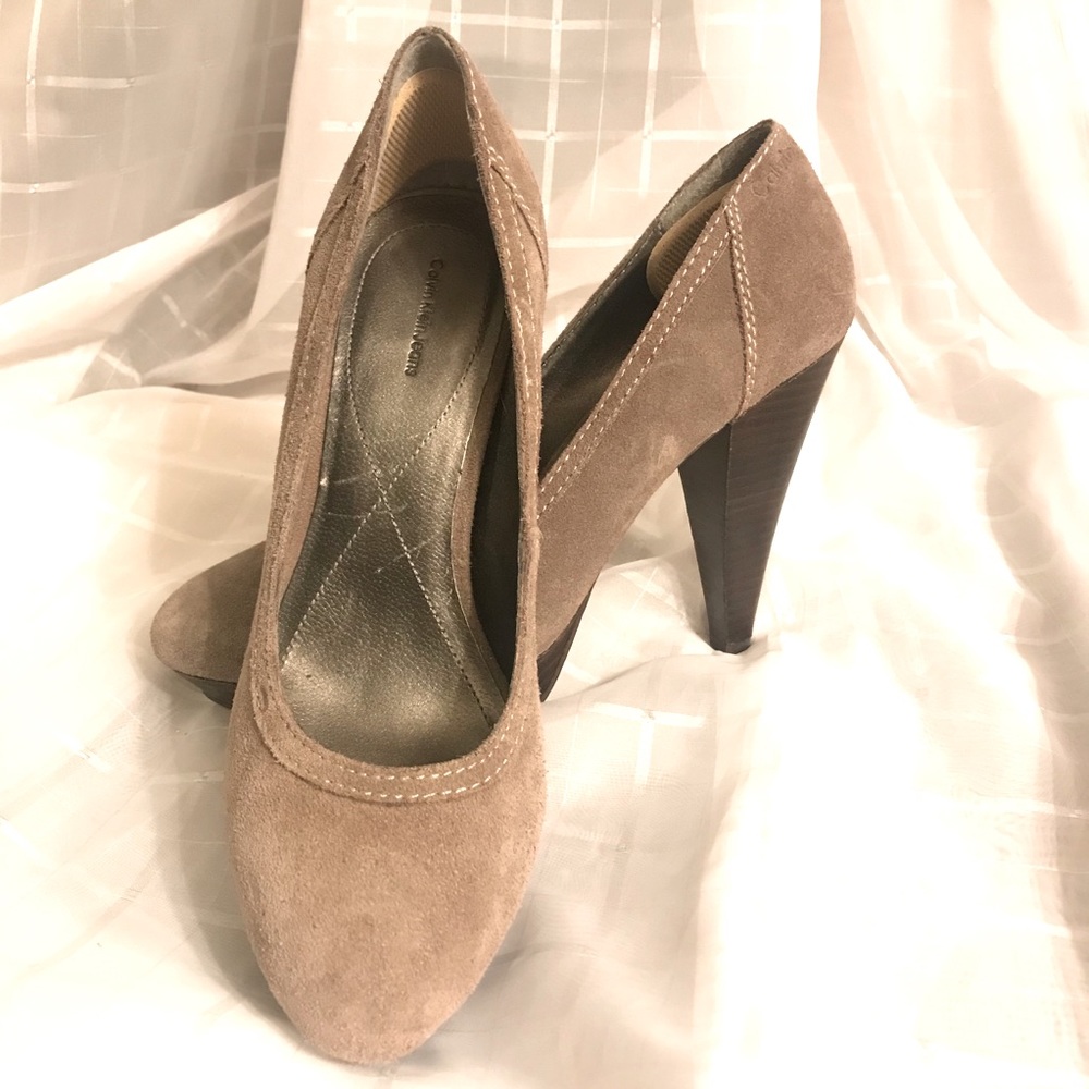 Calvin Klein Suede Pumps, size 9